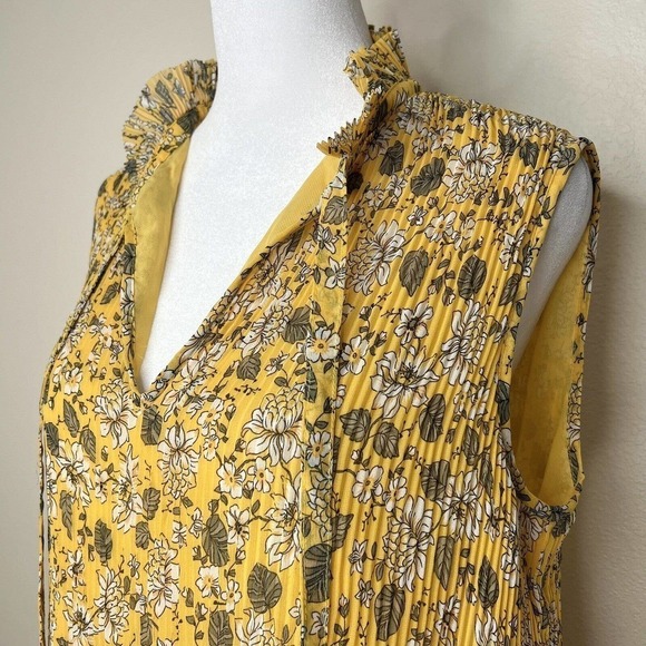 Max Studio Yellow & White Floral Georgette Accordion Pleated Sleeveless Top - Picture 6 of 14